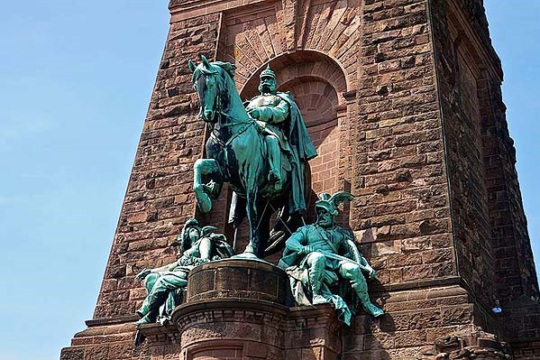 /photo/subarea/50_Thuringen-Kyffhaeuser-monument-Wilhelm I.jpg